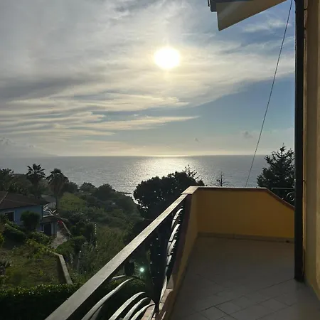 Semesterbostad Costa Bella Pizzo (Calabria)